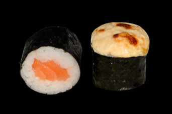 Запечені макі з лососем